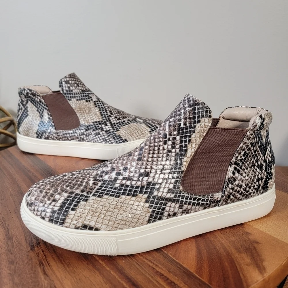 Coconuts by Matisse Snakeskin Print High Top Sneakers Chelsea Boots Size 7.5